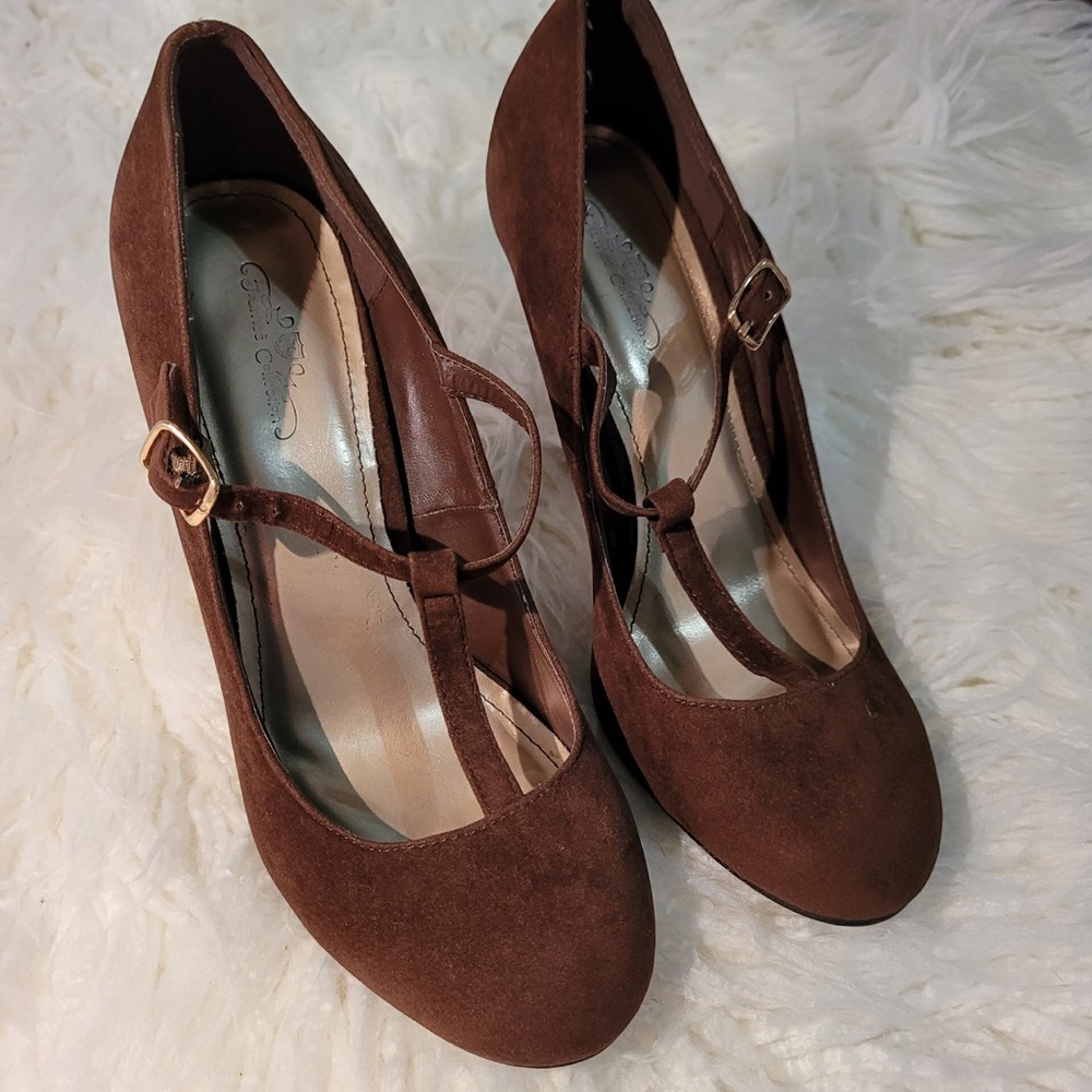 brown suede heels